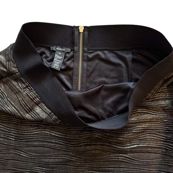 Alfani Pencil Skirt Womens 14 Black Gold foil Shimmer Textured Knee Length - Picture 4 of 10